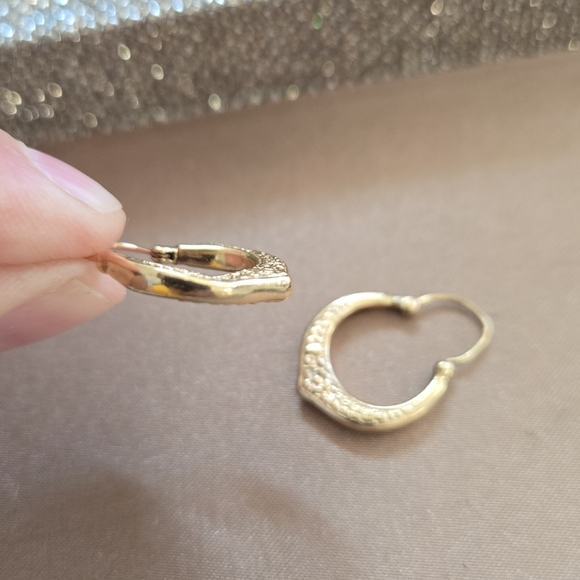 Vintage 14k Gold Earrings - Picture 8 of 8